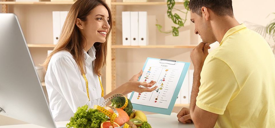 How Much Does a Nutritionist Cost Per Month?